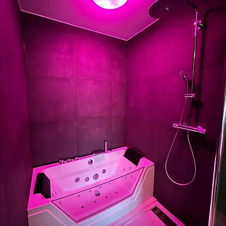 Love Games Love hotel Liege